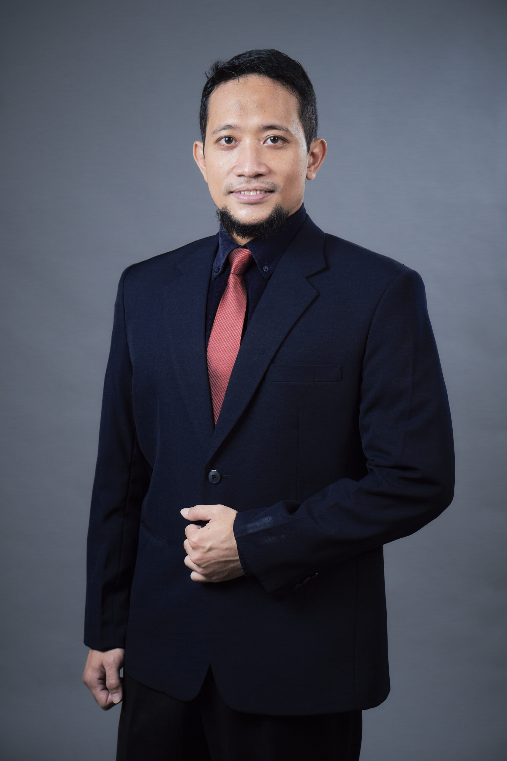 dr Rifdhani Fakhrudin - Foto Profil Anestesi2022-10-24 Foto Profil Anastesi1623 - Lumi Pictures